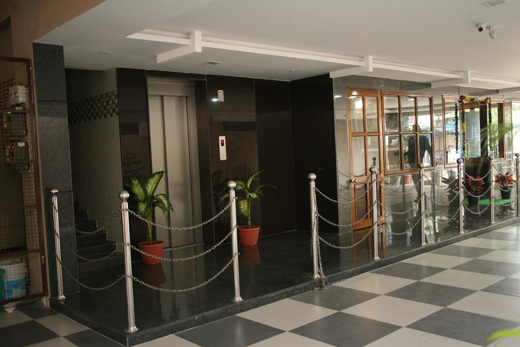 Kvp Inn Tirupati Exterior foto