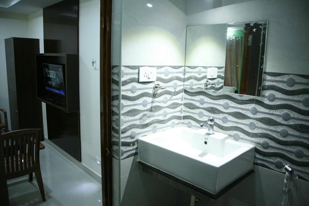 Kvp Inn Tirupati Exterior foto